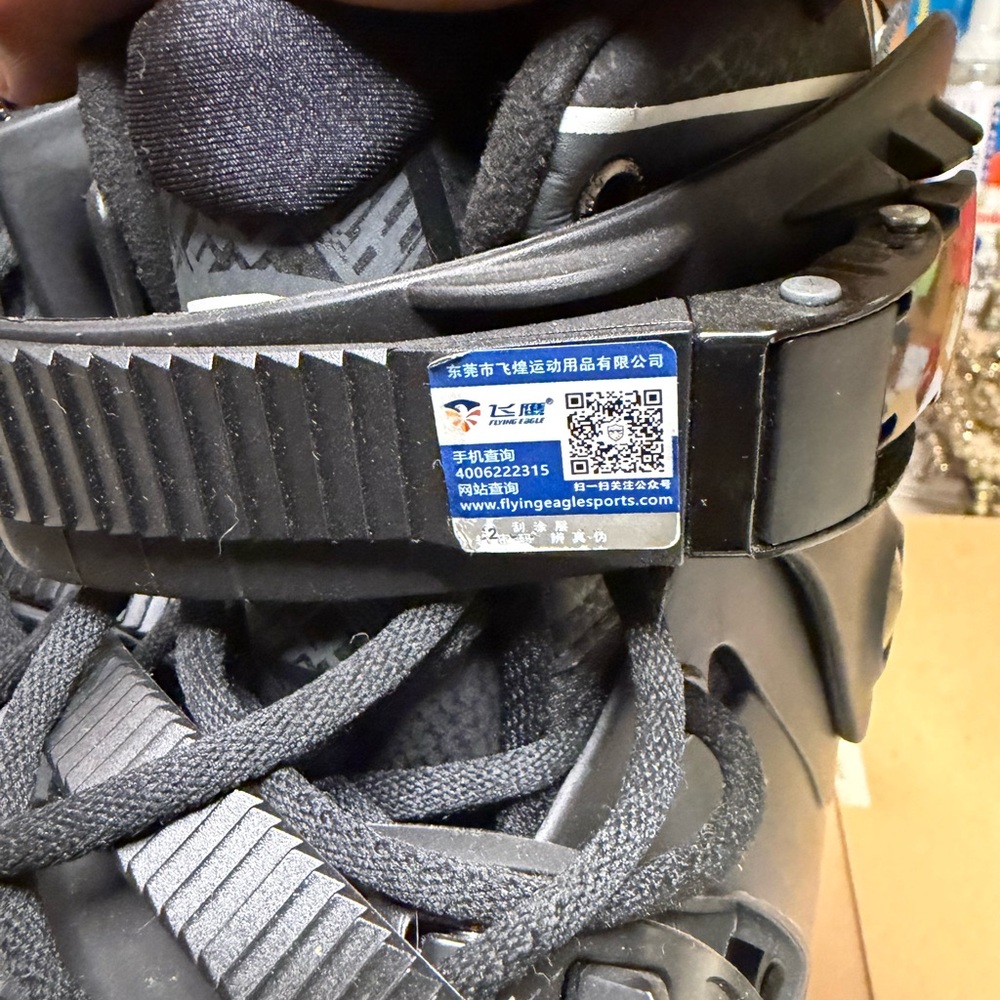 Black Inline Rollerblades With Buckle Straps - image 3